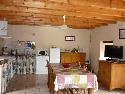 Pièce à vivre depuis canapé, 