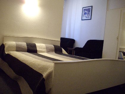 Hôtel Moderne Malpel, Hôtel Moderne Malpel (groupes)