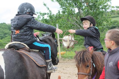 Ferme équestre de Saint Gauzy : Poney Club et Equithérapie, Mademoiselle GACHET-FRAYSSE Marie Noëlle