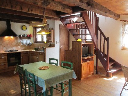 Gîte location de maison cuisine Lascoumes village de Conques, Office de Tourisme Conques Marcillac
