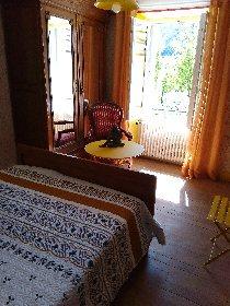 Chambre 1, Le bord de l'eau  