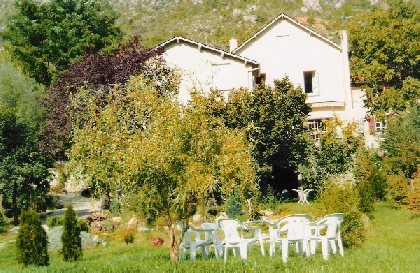 Accès à la rivière, ROLLAND Régine