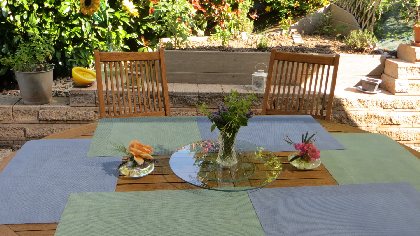 Côté Colline - Petit déjeuner sur la terrasse, Côté Colline
