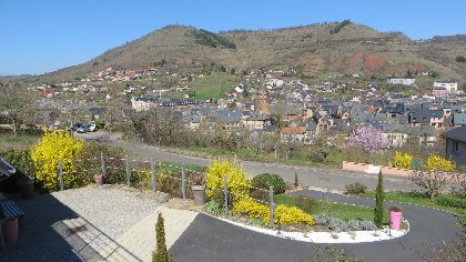 Côté Colline - Vue sur Marcillac, 