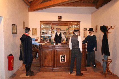 Le Café - Musée des Traditions du Sud-Aveyron, Domaine de Gaillac