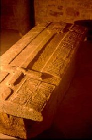 TOUR HOSPITALIÈRE ET TOMBEAU DU COMMANDEUR, ROQUEFORT TOURISME