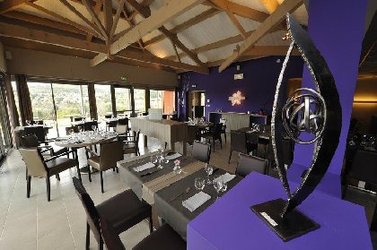 Le Point de Vue, Le Saint Estève