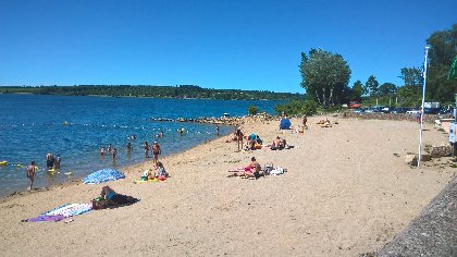 Espace baignade surveillée Plages des Vernhes , OFFICE DE TOURISME DE PARELOUP LEVEZOU