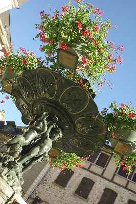 Visite guidée de St Geniez d'Olt