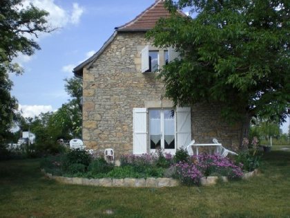 Mr et Mme MOUNIE Jean-Jacques, OFFICE DE TOURISME DE VILLENEUVE D'AVEYRON