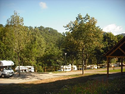 Aire de camping-car de St Laurent d'Olt, OFFICE DE TOURISME INTERCANTONAL SAINT GENIEZ  / CAMPAGNAC