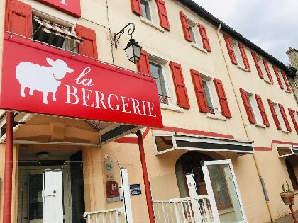 Hôtel - Restaurant - La Bergerie, MELLAN Nathalie et Fabien