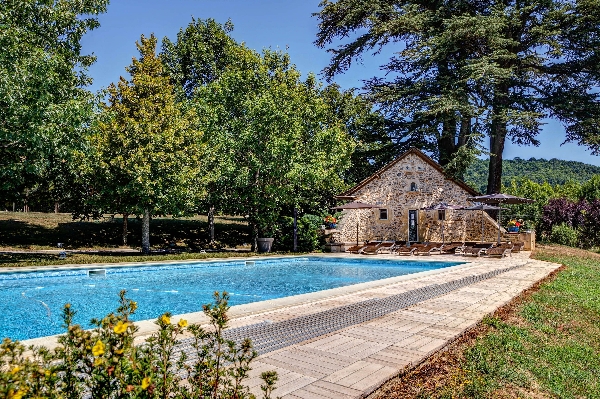 Hôtel et Centre Balnéo du Château de la Falque