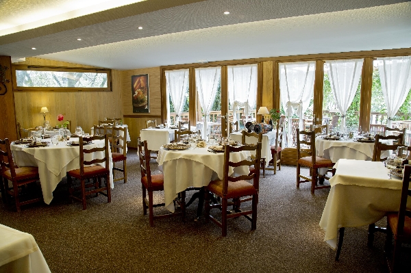 Auberge Saint Fleuret - Salle du restaurant