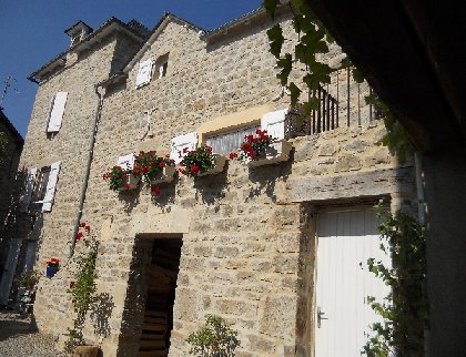 Chambre d'hôtes Les Noisetiers -8©MF-MOLINIE-Causses-Aubrac.jpeg, OFFICE DE TOURISME DE SEVERAC LE CHATEAU
