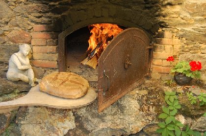 Four à pain et pizzas, Macé