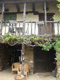 Les gîtes du Bouyssou Fleur d'Aubrac, Sylvie MACE