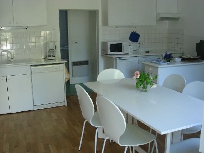 Maison en rez-de-jardin - Famille Pezeu, OFFICE DE TOURISME INTERCANTONAL SAINT GENIEZ  / CAMPAGNAC