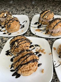 Dessert gourmand au restaurant 