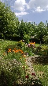 Mme Gyslaine COPPENS, OFFICE DE TOURISME INTERCANTONAL SAINT GENIEZ  / CAMPAGNAC