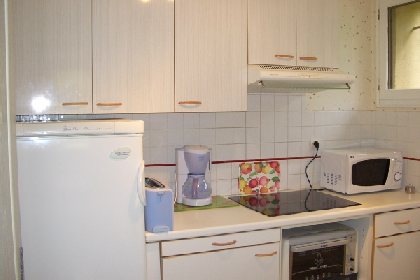 Mme Gyslaine COPPENS, OFFICE DE TOURISME INTERCANTONAL SAINT GENIEZ  / CAMPAGNAC