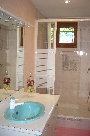 Mme Gyslaine COPPENS, OFFICE DE TOURISME INTERCANTONAL SAINT GENIEZ  / CAMPAGNAC