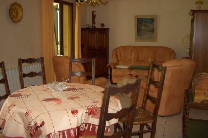 Mme Gyslaine COPPENS, OFFICE DE TOURISME INTERCANTONAL SAINT GENIEZ  / CAMPAGNAC