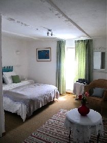 chambre, Eleanor O'HANLON