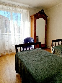 Pierre Ginisty, Le studio d'Espalion