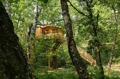 Les Cabanes d'Elo, OFFICE DE TOURISME DU CANTON D'ENTRAYGUES SUR TRUYERE