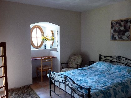 Chambre 2, Lionel Haines