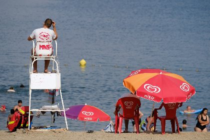 Plage d'Arvieu-Pareloup à Notre-Dame d'Aures, OFFICE DE TOURISME DE PARELOUP LEVEZOU