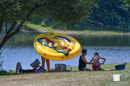 Plage des Moulinoches, Richard Storchi - Office de Tourisme de Pareloup Lévézou