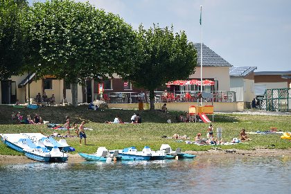 Plage municipale Le Mayrac, OFFICE DE TOURISME DE PARELOUP LEVEZOU