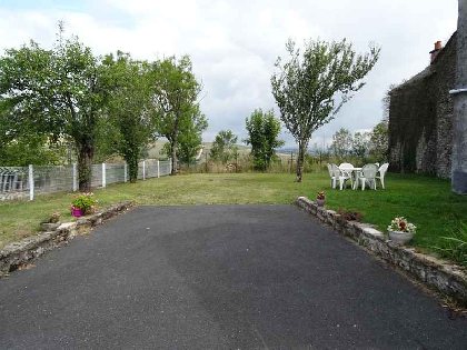 Jardin clos, Propriétaire du gîte