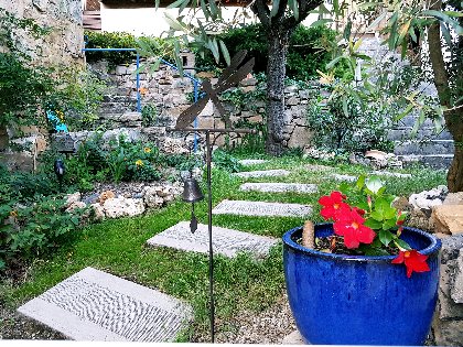 Les Gargouilles , Les Gargouilles