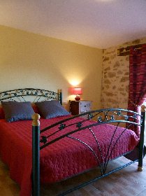 Gîte de Cervel - RDC : chambre, Bernadette Azemar