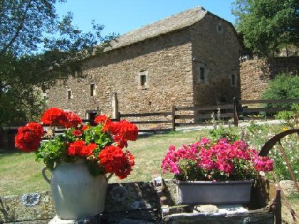 MAS BERTRAND Chambre d'hôtes, OFFICE DE TOURISME DE PARELOUP LEVEZOU