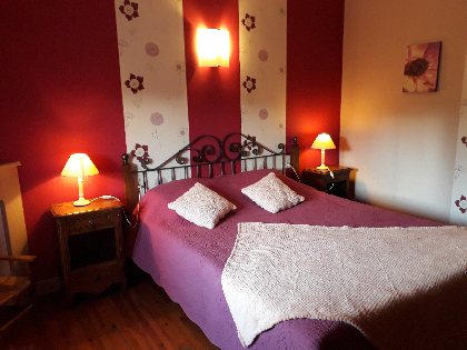 Chambre 1, ST GENIEZ Patrick et Eliane - GD16