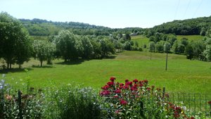 Mme Martine LUTRAND, OFFICE DE TOURISME DE LAGUIOLE