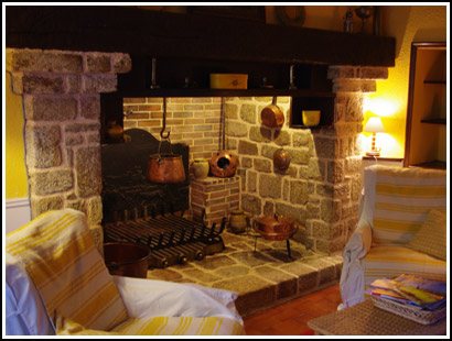 Mr Mme TROUCHE - GD36, OFFICE DE TOURISME DE PARELOUP LEVEZOU