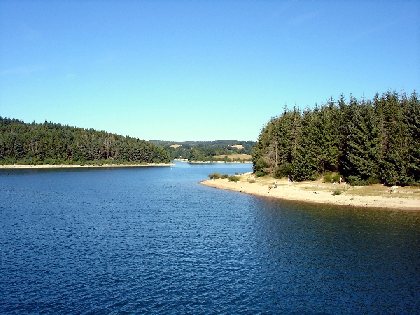 Lac de Pareloup-barrage, OFFICE DE TOURISME DE SALLES CURAN - PARELOUP