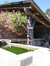 Fontaine du village, L'Étable de Lilou