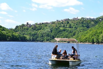O'Paddle d'Olt : Bateaux électriques sur le lac de Castelnau-Lassouts-Lous, 