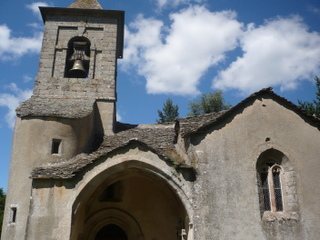 Eglise de St-Julien-de-Fayret, OFFICE DE TOURISME DE PARELOUP LEVEZOU