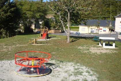 Etang de l'oeil bleu, OFFICE DE TOURISME DE PARELOUP LEVEZOU