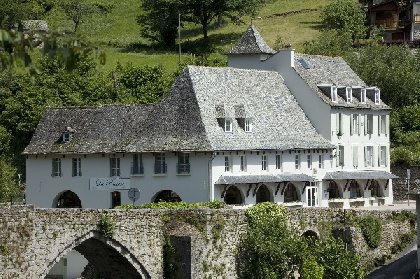 Vue du Pont, Hôtel - Restaurant La Truyère