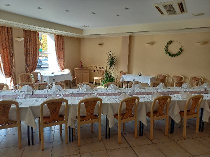 Restaurant des Voyageurs (groupes) salle de restaurant groupe, OFFICE DE TOURISME DE PARELOUP LEVEZOU