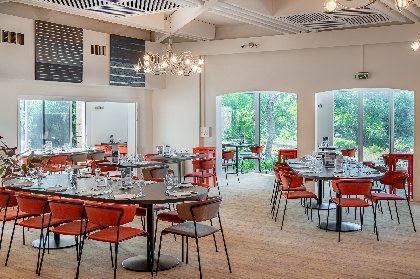 Causse Comtal, Restaurant « La Cazelle » (groupes), SARL Causse Comtal Barbe