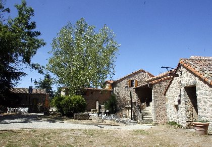Le Hameau de Moulès (groupes) : village, Le Hameau de Moulès
